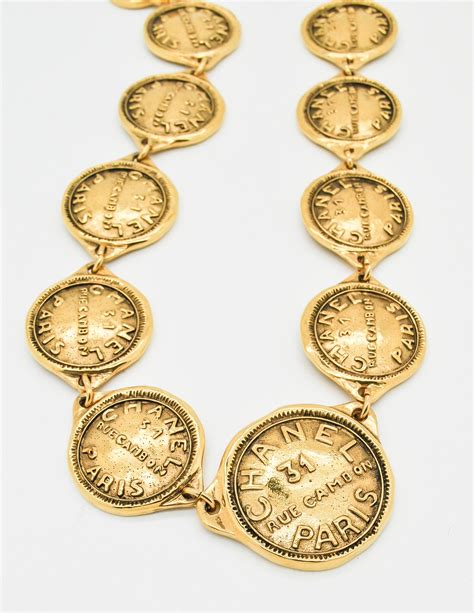 Chanel Vintage Gold 31 Rue Cambon Coin Medallion Necklace